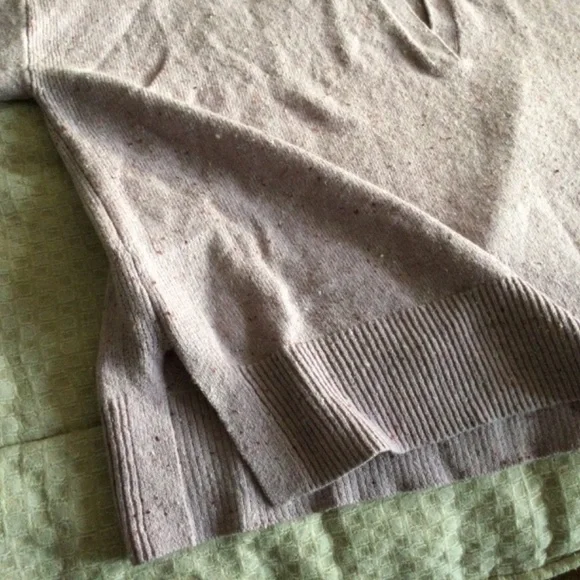 Loft lavender collared sweater very oversized NWT size M - Picture 8 of 8